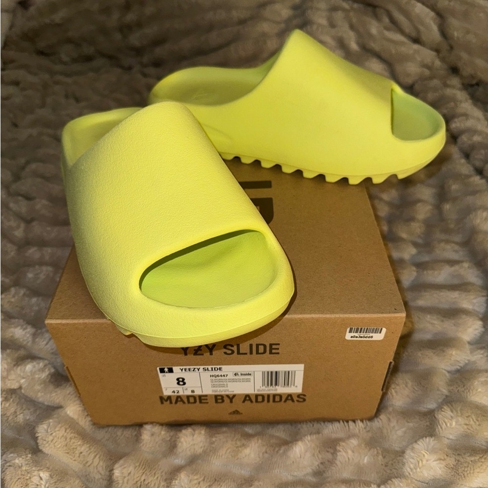 Adidas Yeezy Slide - Glow Green
